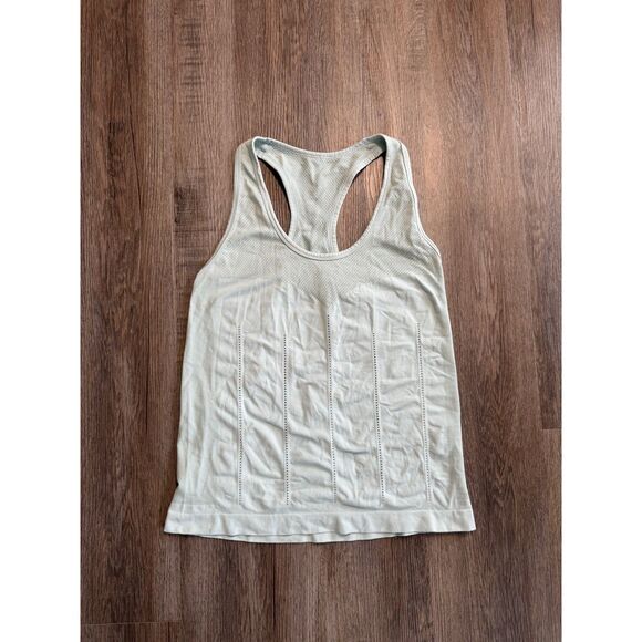 Fabletics shirt - Picture 1 of 6